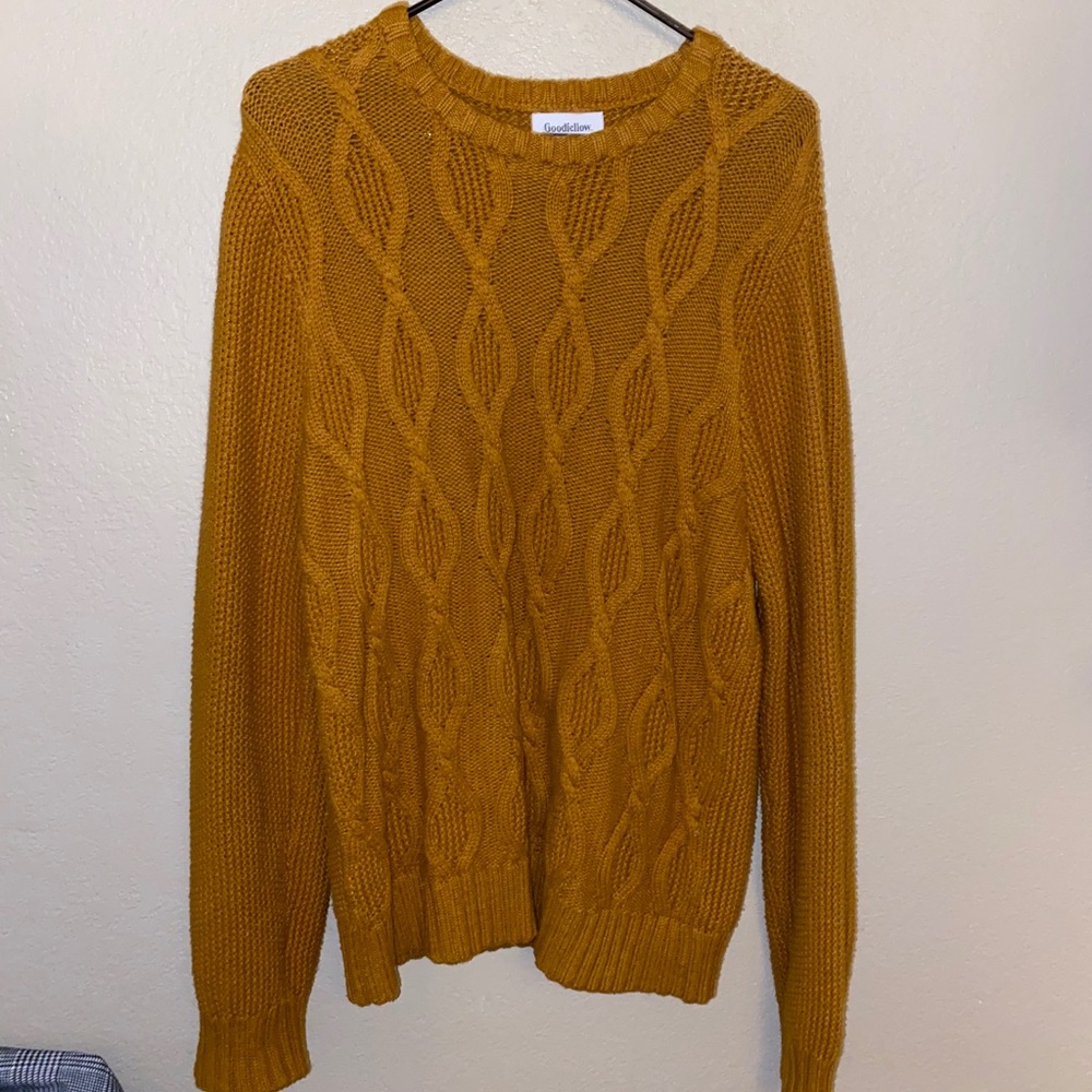 Long sleeve knit sweater